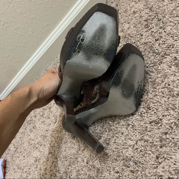 Jessica Simpson Trendy Snakeskin Heels Size 8 - Picture 5 of 5